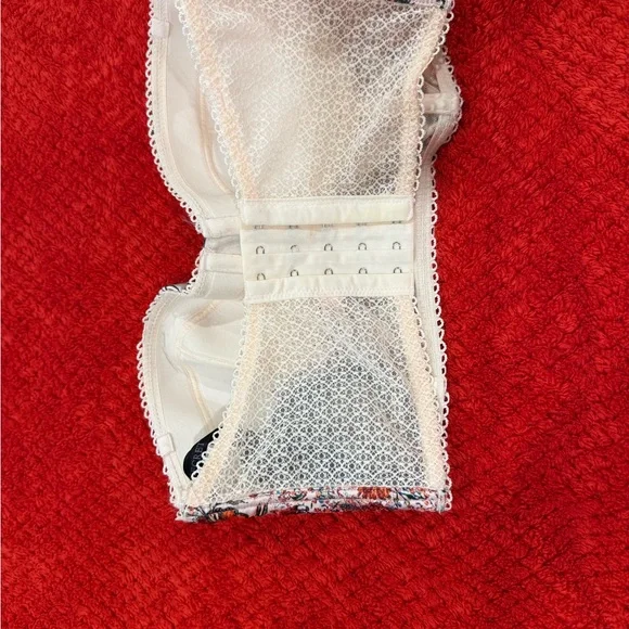 Victoria's Secret NWOT 32D Floral and Lace Convertible Bustier - Picture 7 of 8